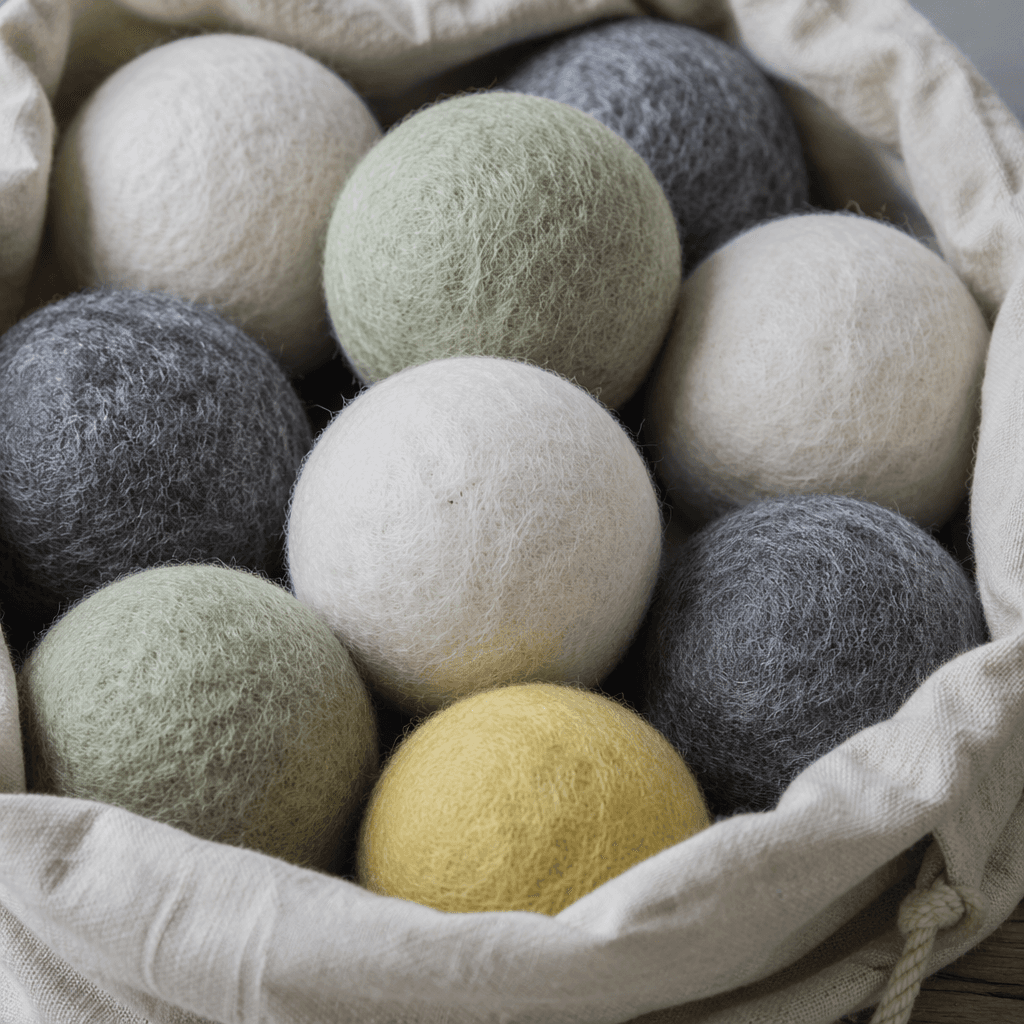 Wool Dryer Balls (8) close-up detail